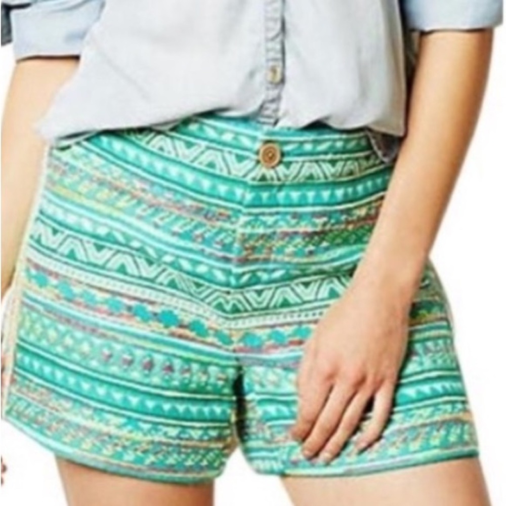 Anthropologie Elevenses Green Embroidered Shorts Size‎ 2